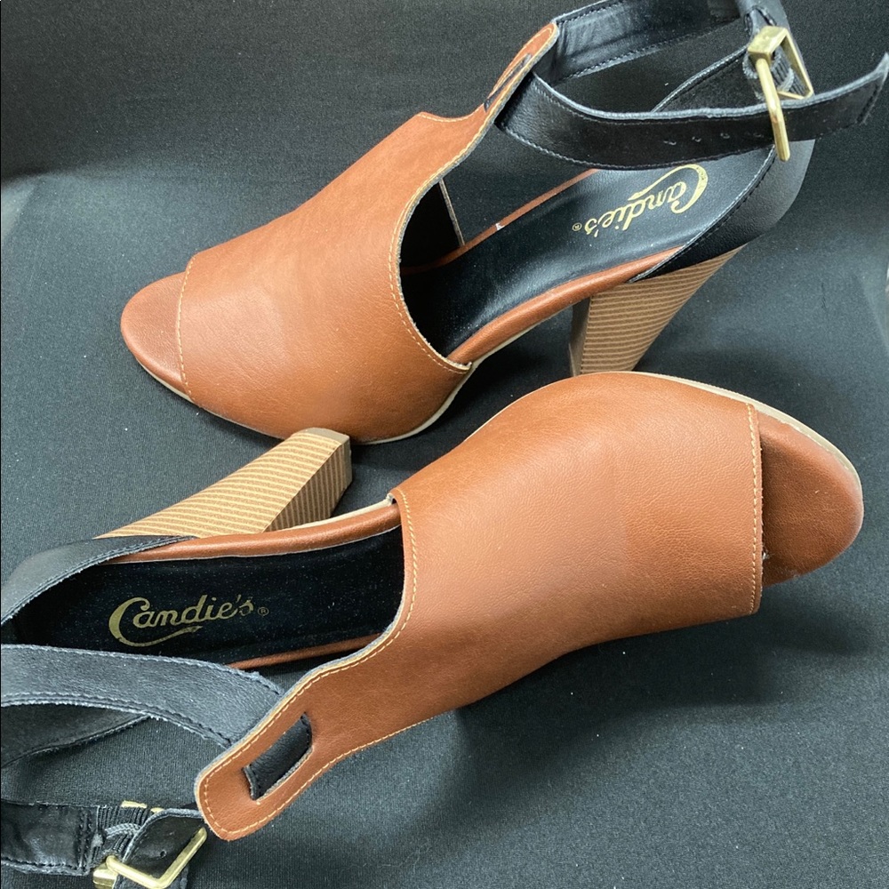 Candie’’s Two Toned Pumps Sz. 9.5